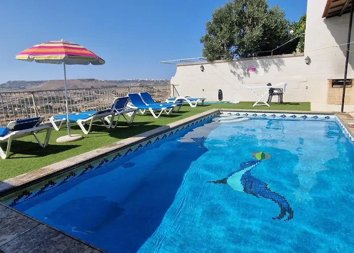 Modern Home - Valley View Pool